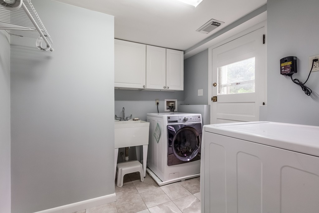 12 Elliot Road Sudbury, MA 01776 - Photo 17 of 28