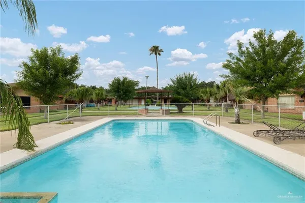 $1,325 | 800 East Dallas Avenue, Unit 7, McAllen, TX 78501