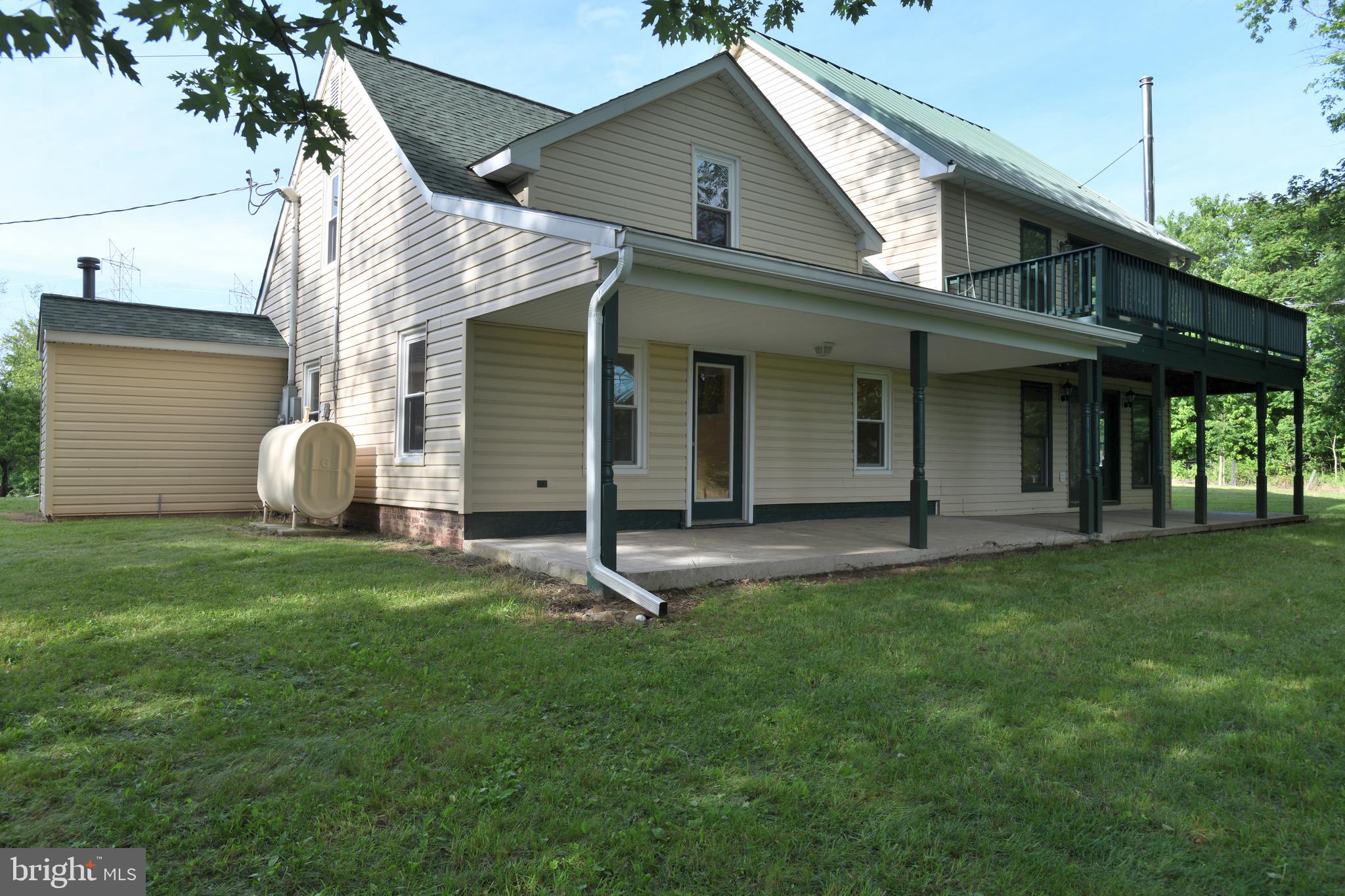 20503 Darnestown Road Dickerson, MD 20842 - Photo 2 of 33