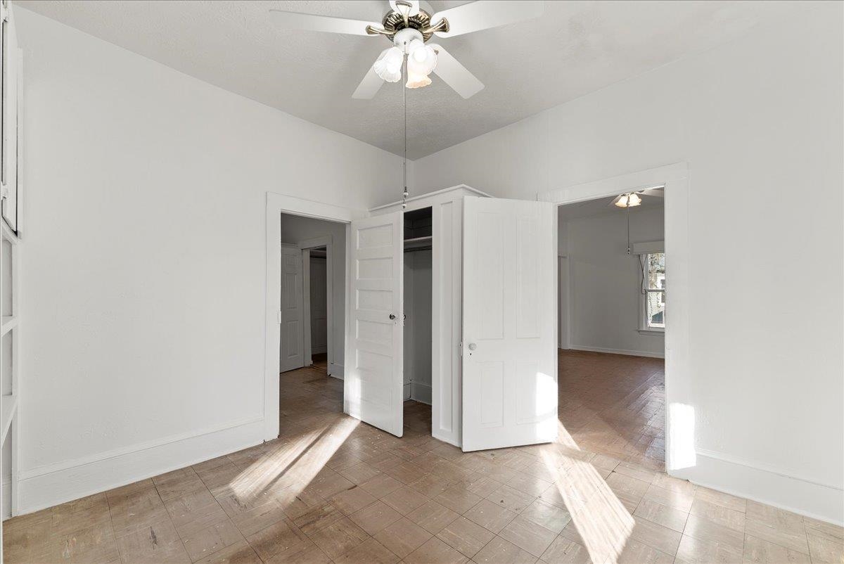 10 Clark Street St. Augustine, FL 32084 - Photo 18 of 44 a view of a livingroom with a ceiling fan and window