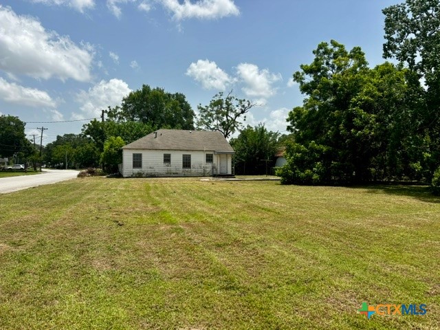105 Allen Street Edna, TX 77957 - Photo 3 of 13