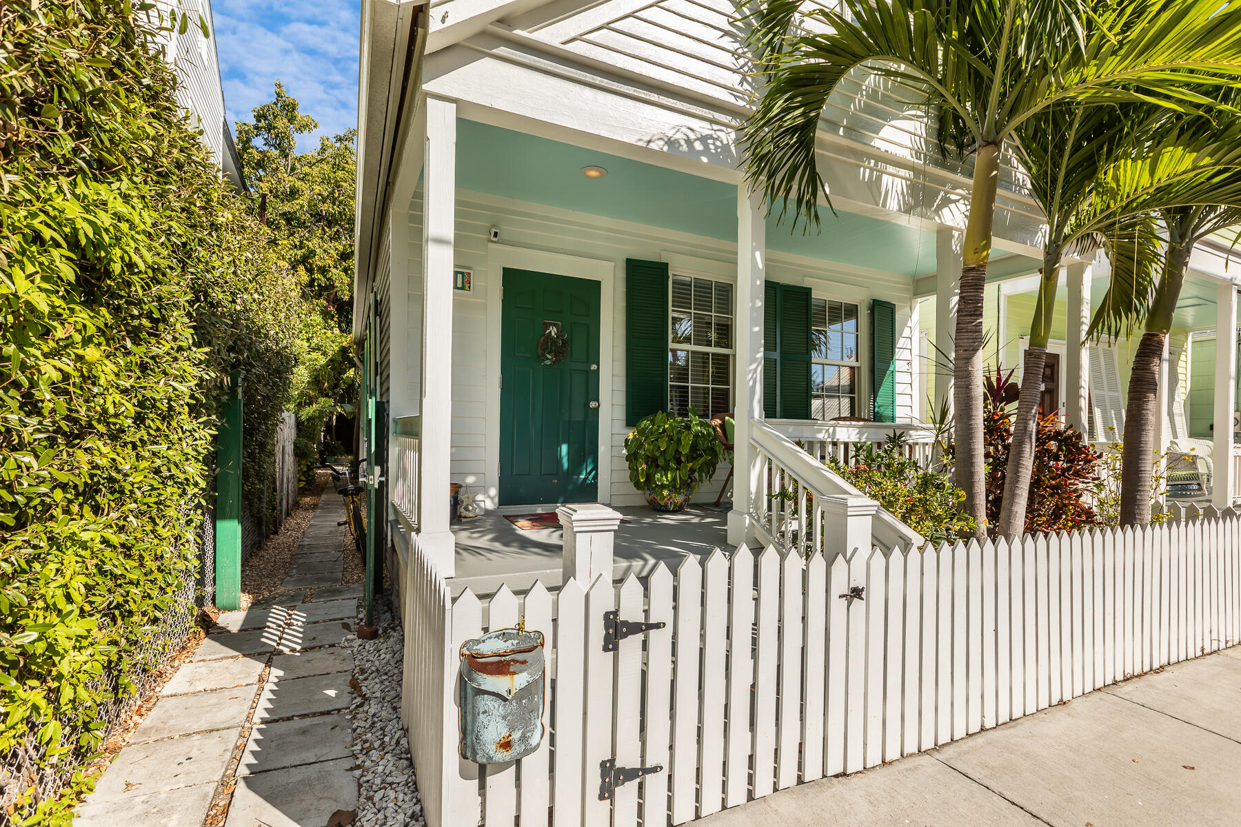 621 Elizabeth Street Key West, FL 33040 - Photo 37 of 37 621 ELIZABETH ST WEB-1