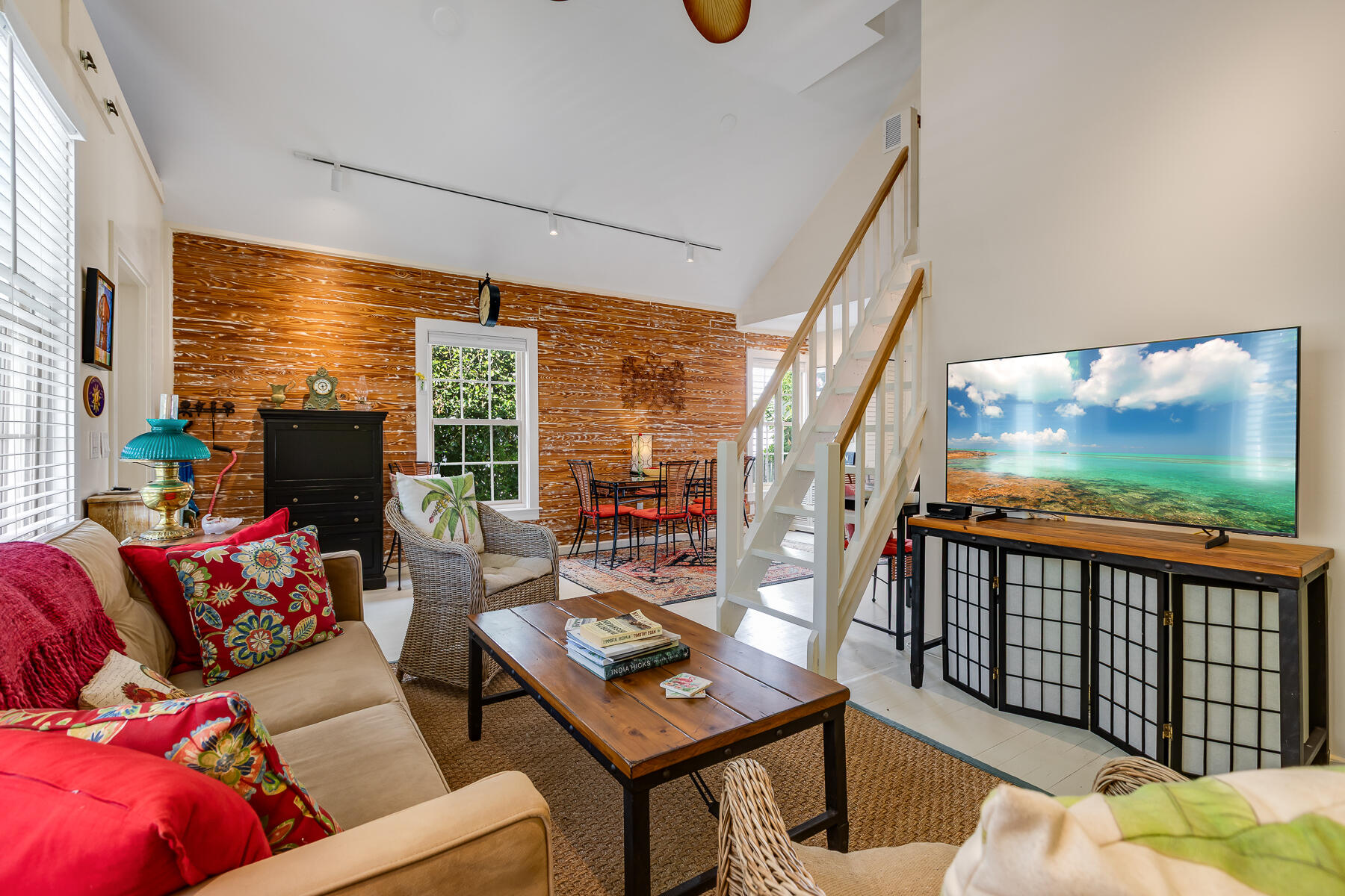 621 Elizabeth Street Key West, FL 33040 - Photo 5 of 37 621 ELIZABETH ST WEB-6