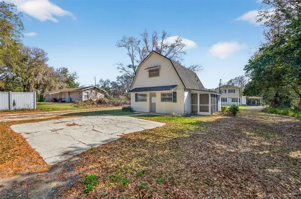 $469,000 | 902 2 Houses Lane, Seffner, FL 33584