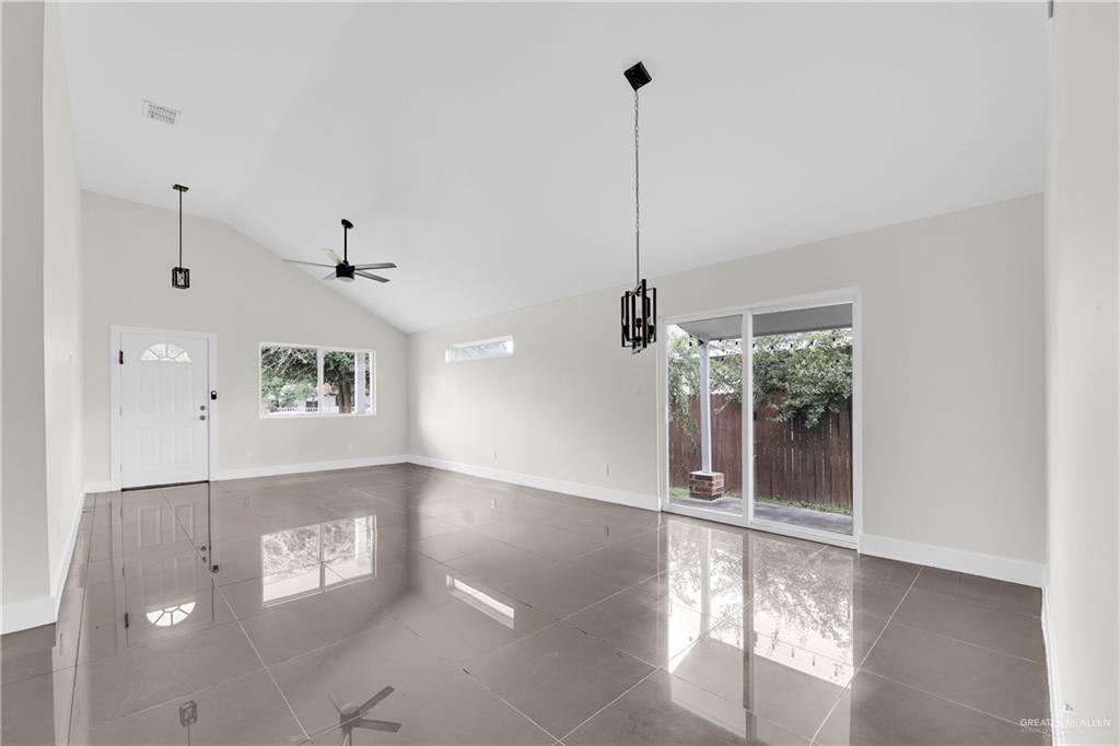 308 North 17th Street, Unit B McAllen, TX 78501 - Photo 11 of 19 a view of an empty room with a window