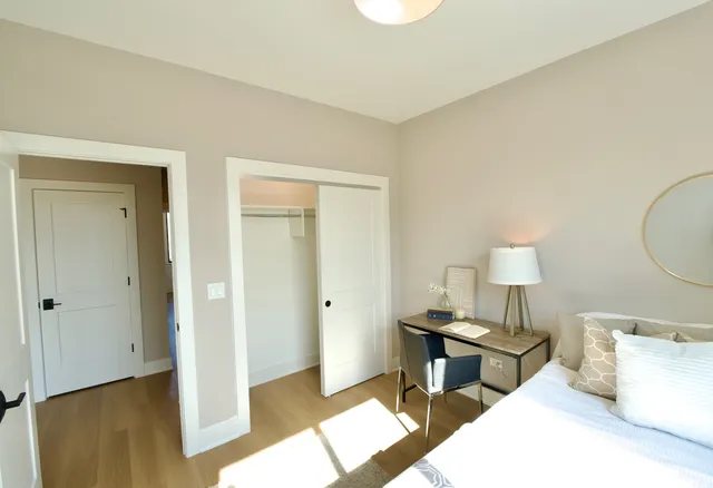 $4,295 | 170 Pointe Drive, Unit 170, Northbrook, IL 60062