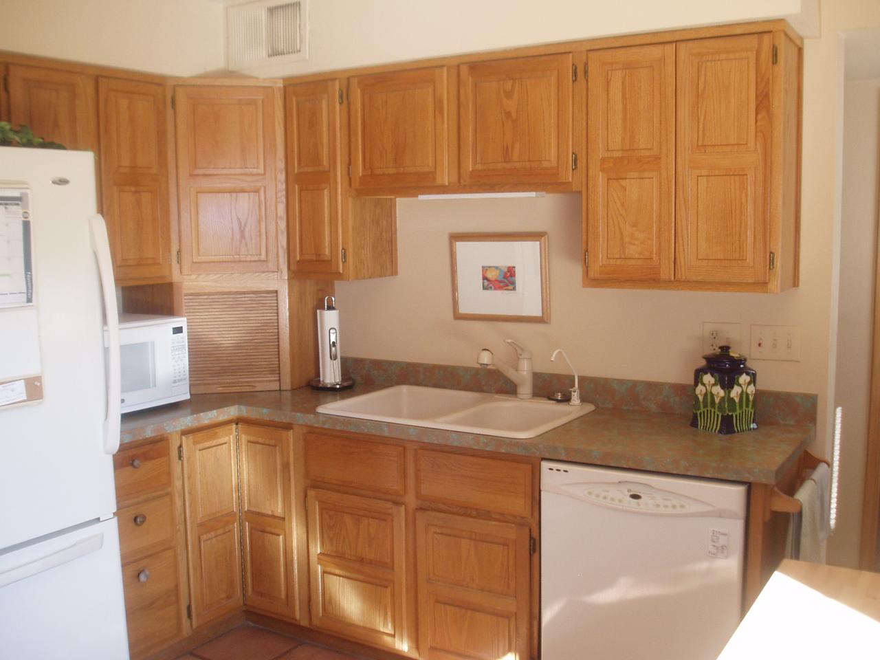 115 West Ruth Avenue Phoenix, AZ 85021 - Photo 5 of 18 Kitchen