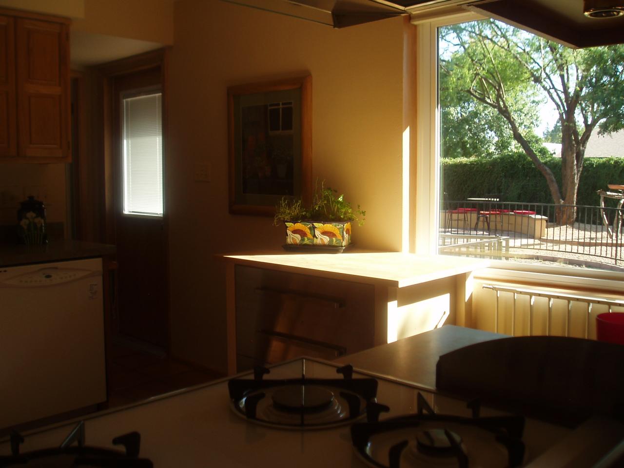 115 West Ruth Avenue Phoenix, AZ 85021 - Photo 6 of 18 Kitchen view