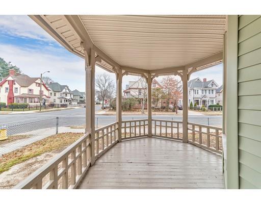 72 Princeton Street Springfield, MA 01109 - Photo 4 of 21 Gallery Image 4