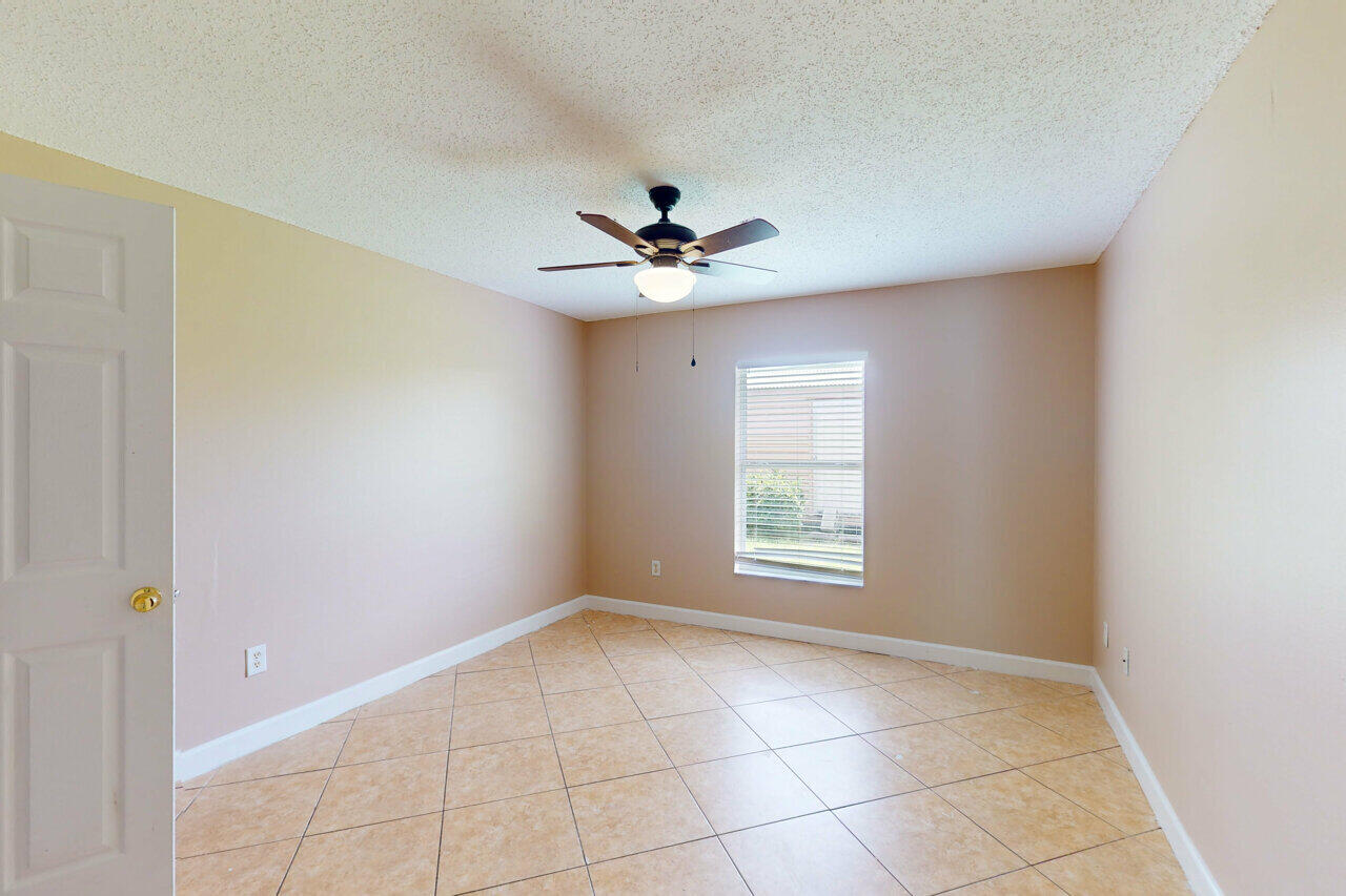 2518 Southwest Fair Isle Road Port St. Lucie, FL 34987 - Photo 15 of 19 2518 SW Fair Isle Rd