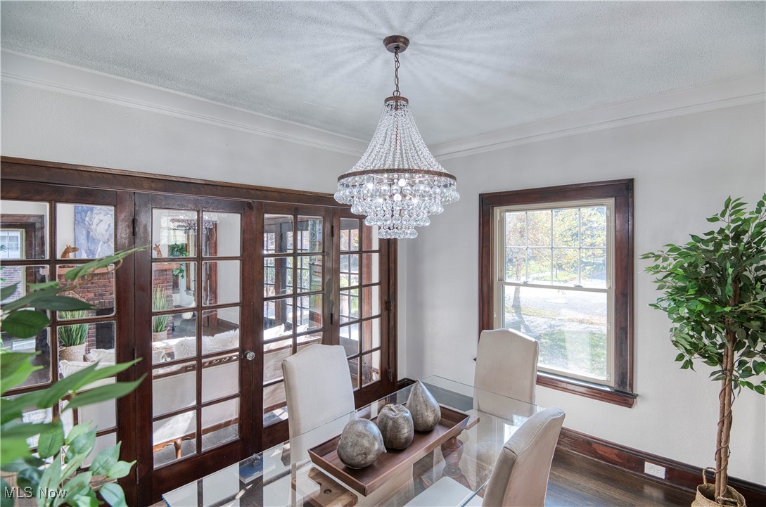 3901 Glenwood Road Cleveland, OH 44121 - Photo 9 of 46 Gallery Image 9