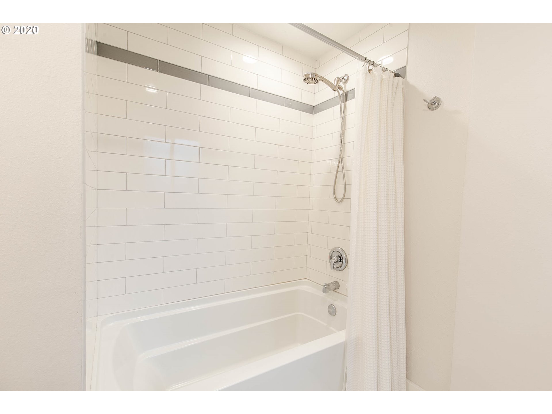 1523 Willagillespie Road Eugene, OR 97401 - Photo 23 of 31 Gallery Image 23