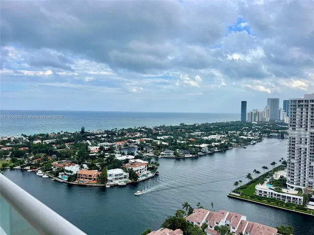 $10,000 | 21050 Point Place, Unit 2803, Aventura, FL 33180