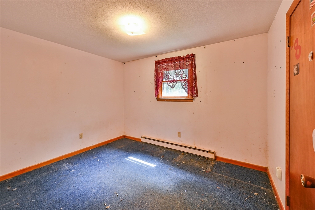 151 Baker Pond Road Dudley, MA 01571 - Photo 21 of 33