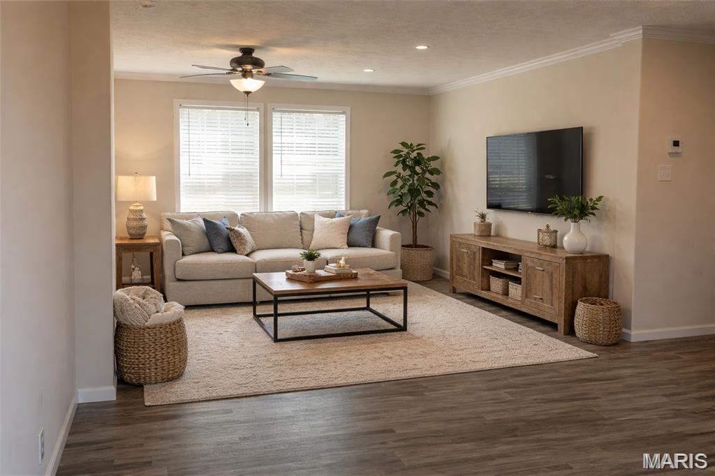 24 Private Lane Rolla, MO 65401 - Photo 2 of 9