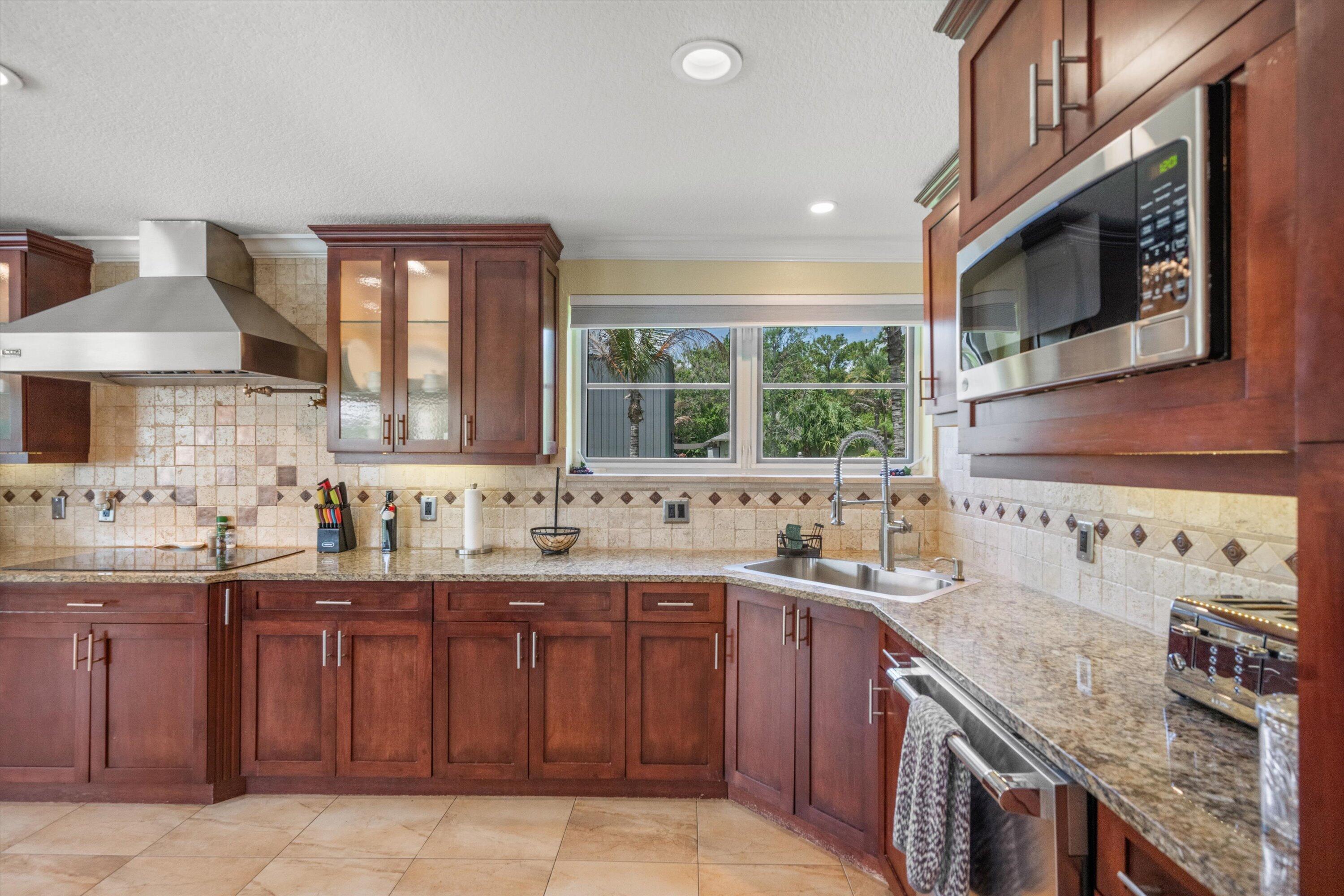 17948 33rd Road North The Acreage, FL 33470 - Photo 32 of 93 033-DSC_3858