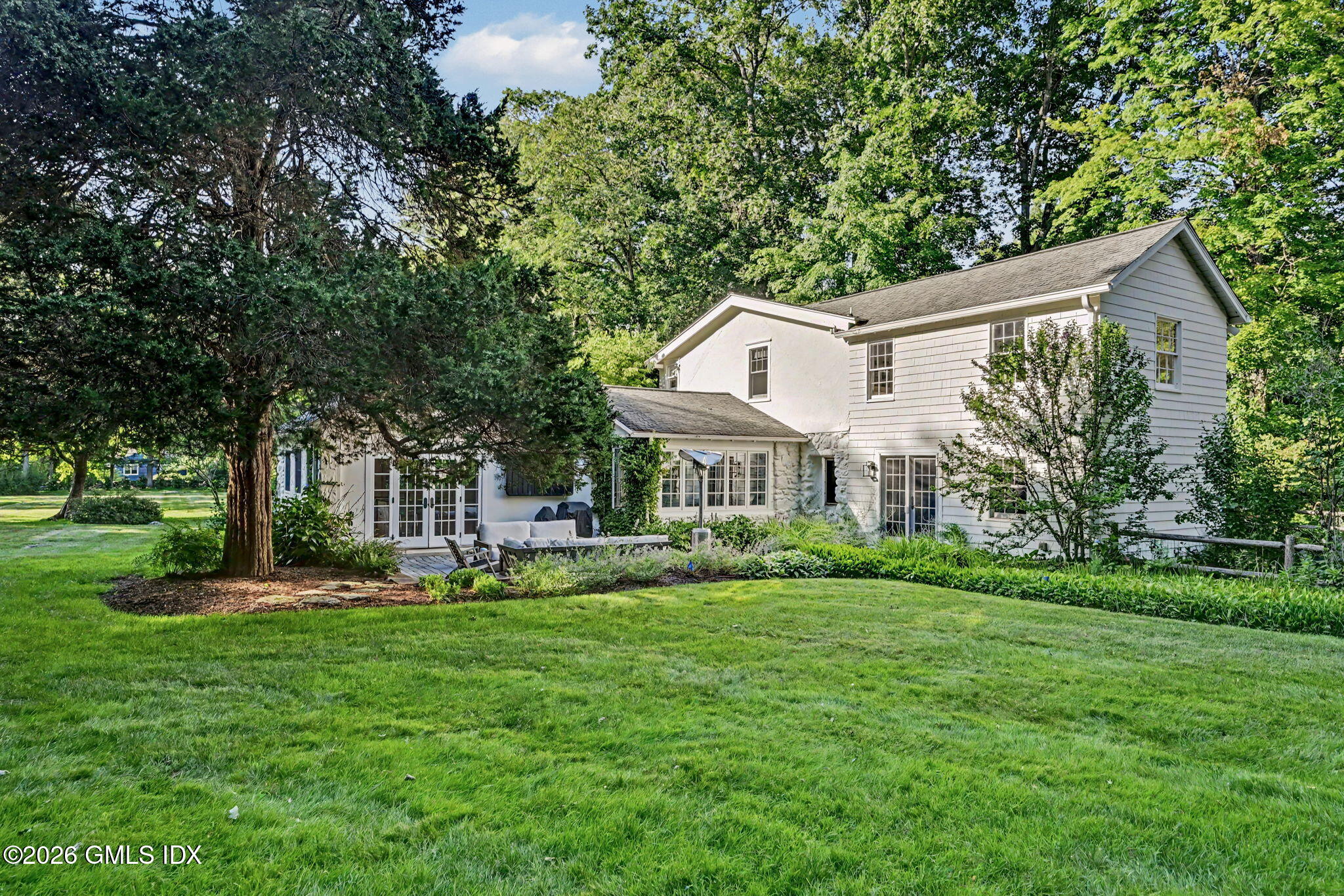 1097 Sunset Road Stamford, CT 06903 - Photo 4 of 37 72-web-or-mls-1097-sunset-rd