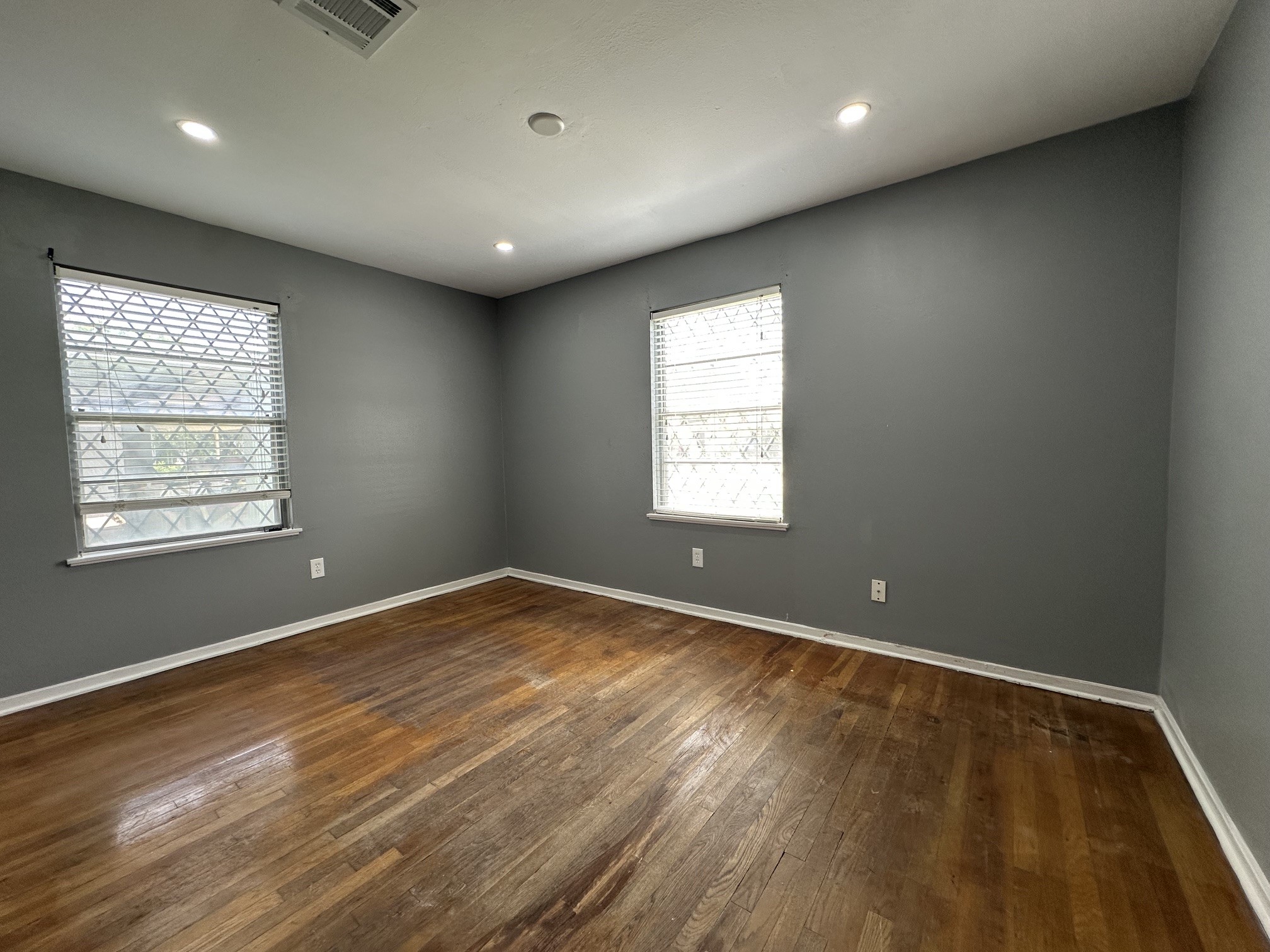 8227 St Lo Road Houston, TX 77033 - Photo 13 of 21