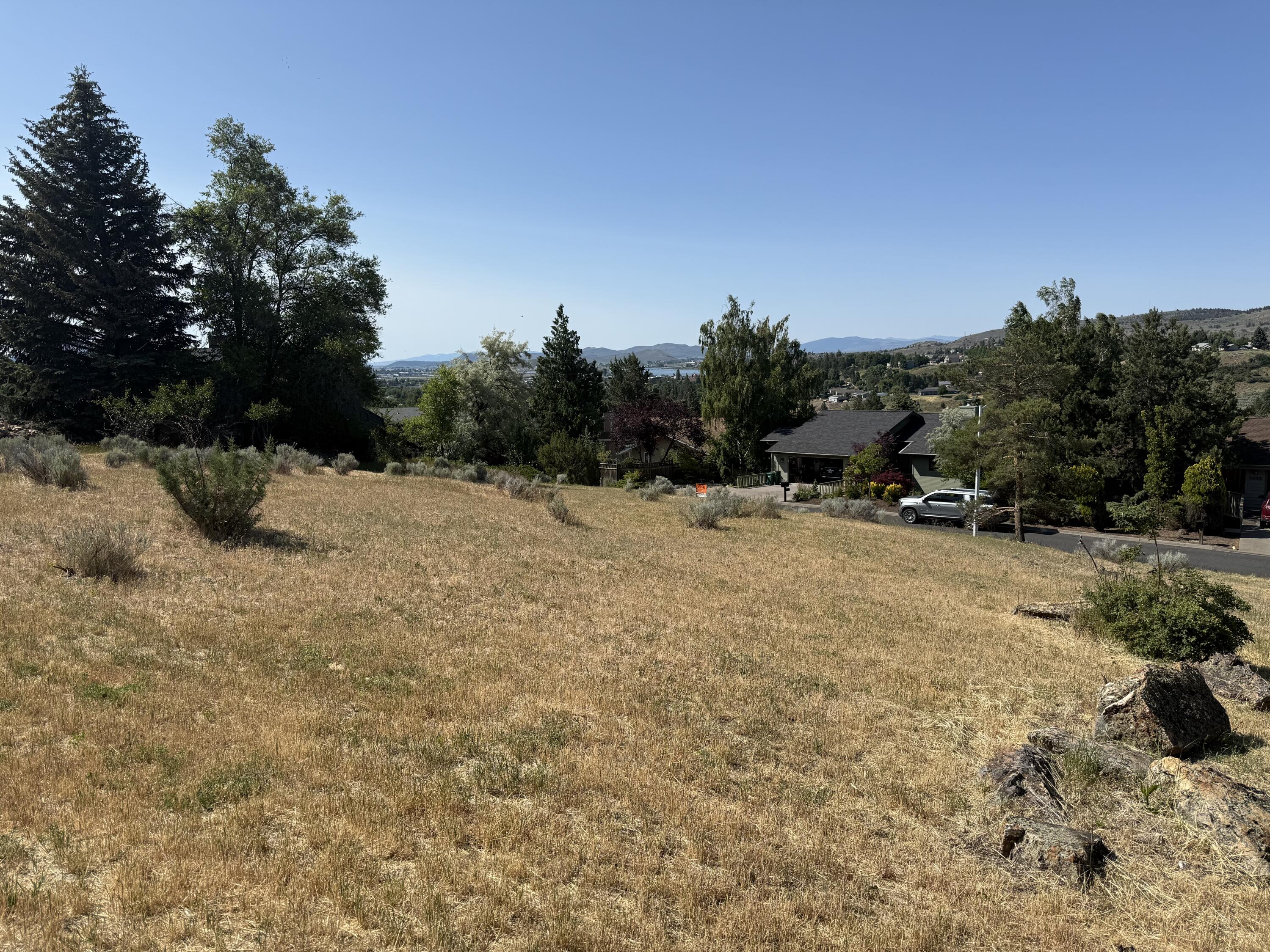 1621 Ridgecrest Drive Klamath Falls, OR 97601 - Photo 6 of 7 IMG_5224