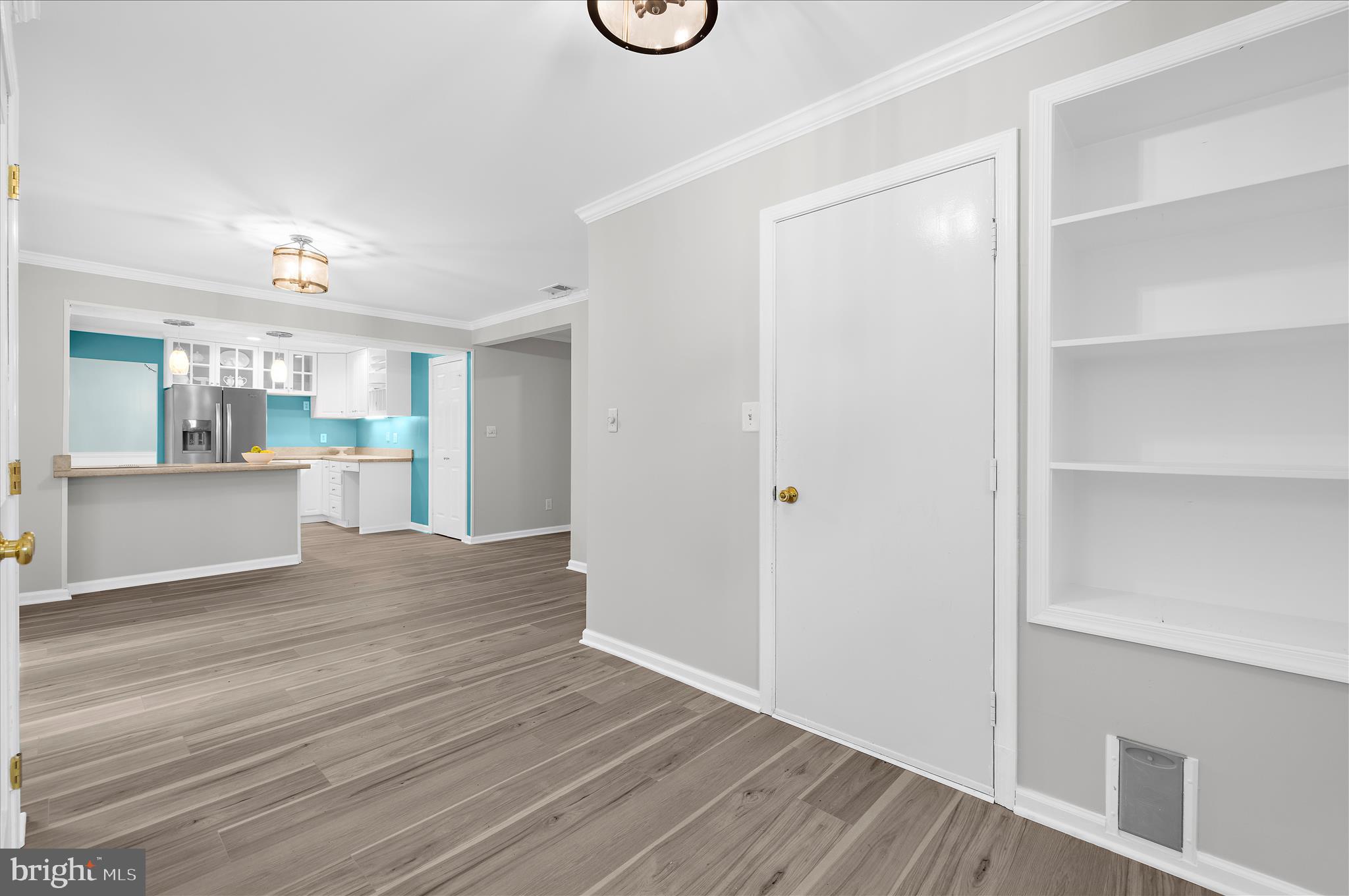 1126 Neptune Place Annapolis, MD 21409 - Photo 24 of 79 a view of a room with wooden floor and window