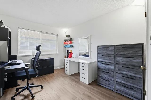 $265,000 | 9520 Emerald Park Drive, Unit 4, Elk Grove, CA 95624