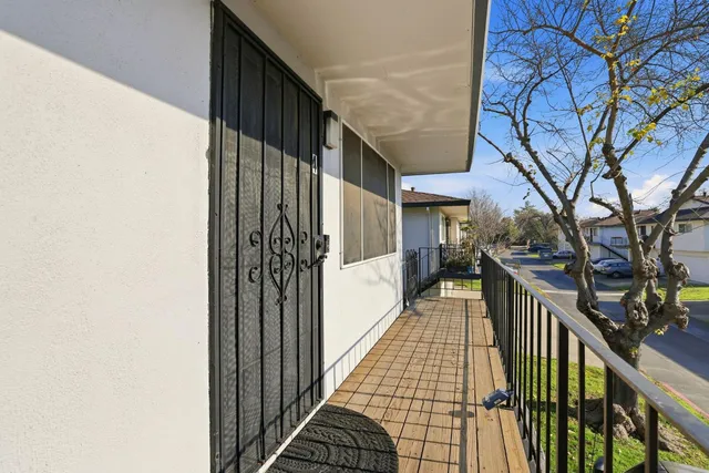 $265,000 | 9520 Emerald Park Drive, Unit 4, Elk Grove, CA 95624