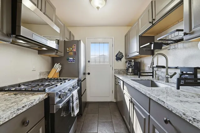 $265,000 | 9520 Emerald Park Drive, Unit 4, Elk Grove, CA 95624