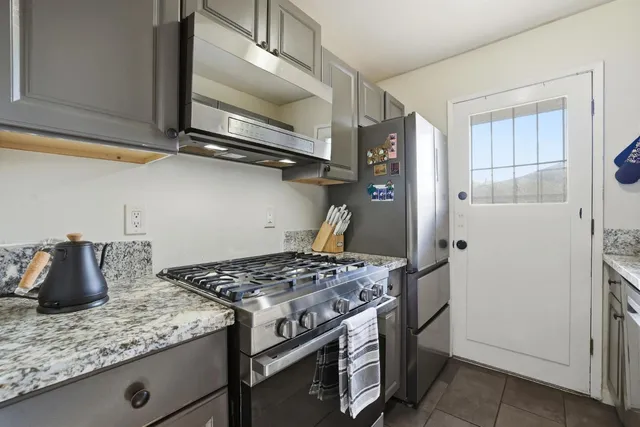 $265,000 | 9520 Emerald Park Drive, Unit 4, Elk Grove, CA 95624