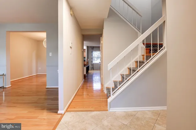 $708,000 | 3028 White Birch Court, Fairfax, VA 22031