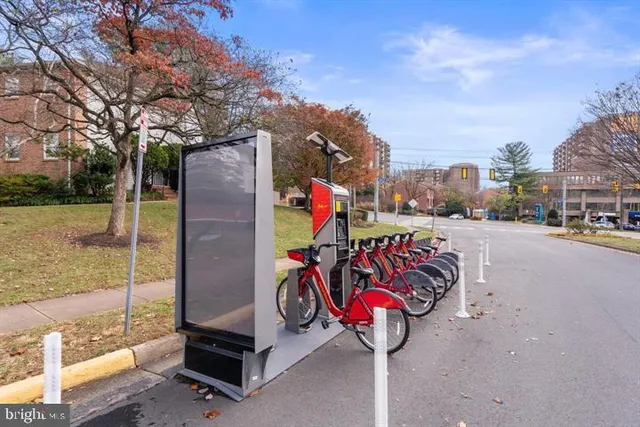 $708,000 | 3028 White Birch Court, Fairfax, VA 22031