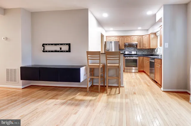 $708,000 | 3028 White Birch Court, Fairfax, VA 22031