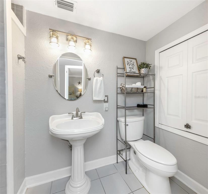 414 Tampa Road Palm Harbor, FL 34683 - Photo 18 of 45