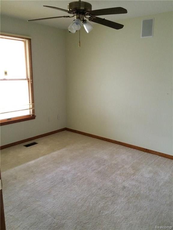 2986 Walbridge Road Rochester Hills, MI 48307 - Photo 14 of 17