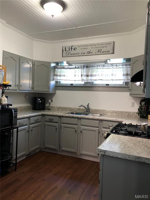 249 Maple Street Chester, IL 62233 - Photo 2 of 30 Gallery Image 2