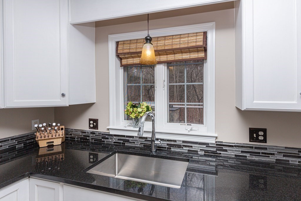 27 Pintail Road, Unit 27 Walpole, MA 02081 - Photo 14 of 37 Gallery Image 14