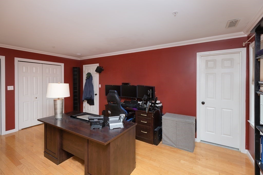 27 Pintail Road, Unit 27 Walpole, MA 02081 - Photo 16 of 37 Gallery Image 16