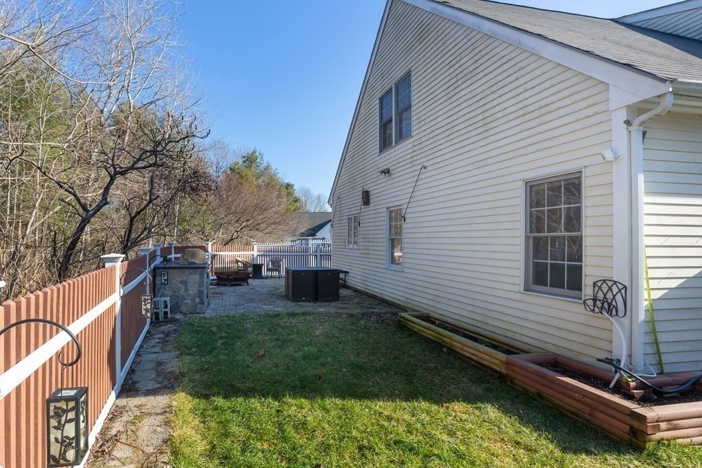 27 Pintail Road, Unit 27 Walpole, MA 02081 - Photo 32 of 37 Gallery Image 32