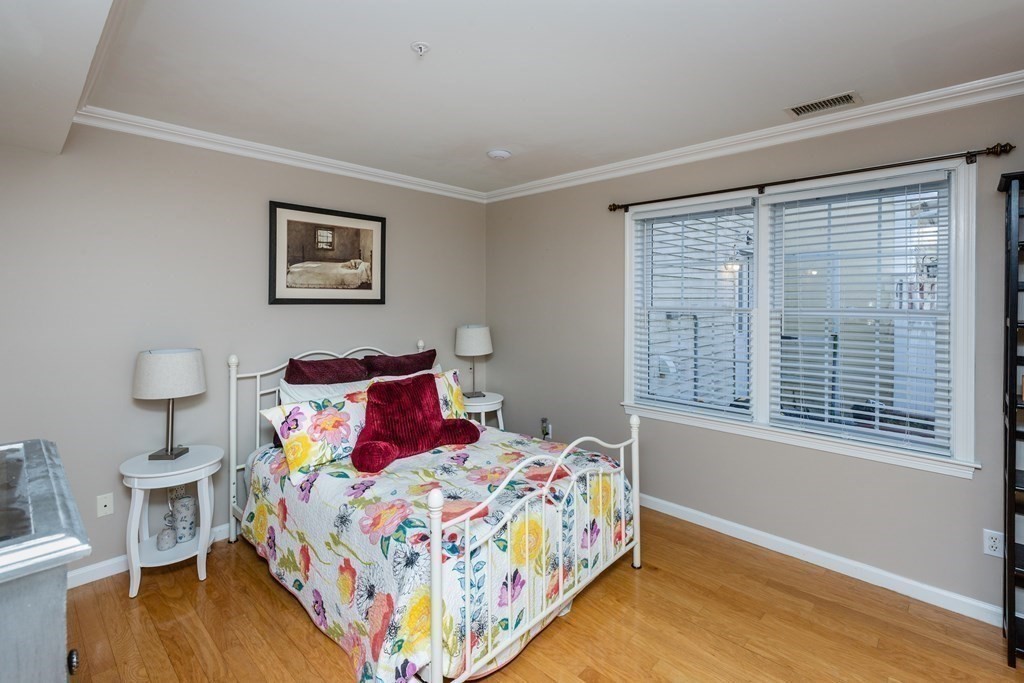 27 Pintail Road, Unit 27 Walpole, MA 02081 - Photo 8 of 37 Gallery Image 8