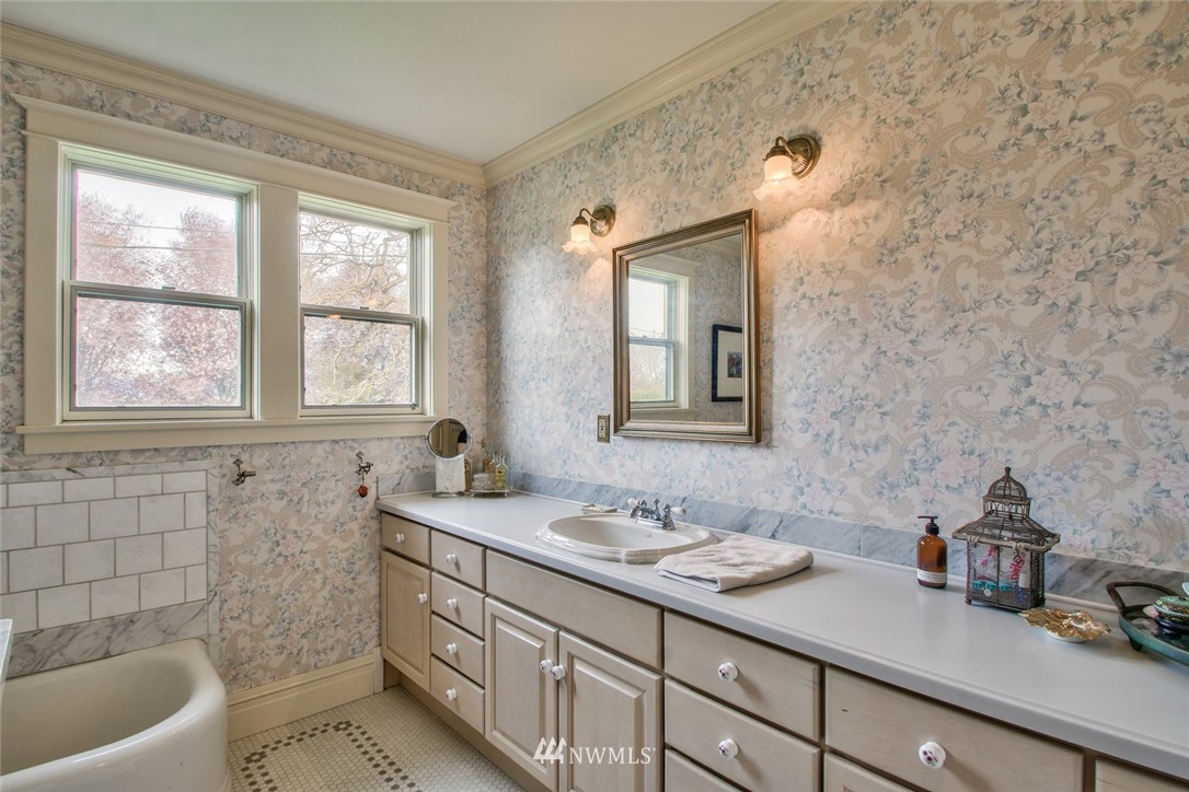 8007 Farm To Market Road Bow, WA 98232 - Photo 12 of 25 Gallery Image 12