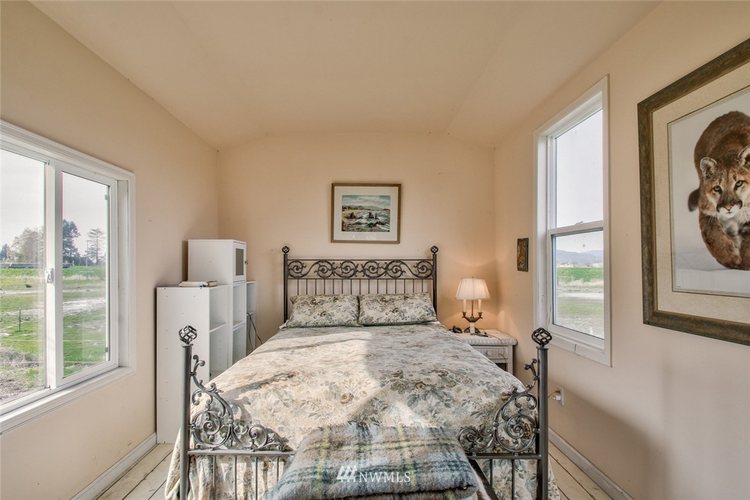 8007 Farm To Market Road Bow, WA 98232 - Photo 17 of 25 Gallery Image 17