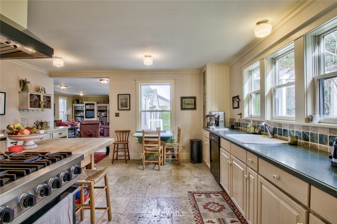 8007 Farm To Market Road Bow, WA 98232 - Photo 7 of 25 Gallery Image 7