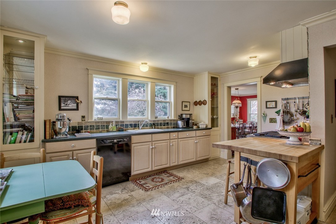 8007 Farm To Market Road Bow, WA 98232 - Photo 8 of 25 Gallery Image 8