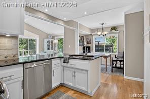 2125 Avoncrest Drive Rochester Hills, MI 48309 - Photo 11 of 41