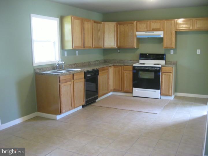 539 Four Mile Branch Road Sicklerville, NJ 08081 - Photo 8 of 25 Gallery Image 8