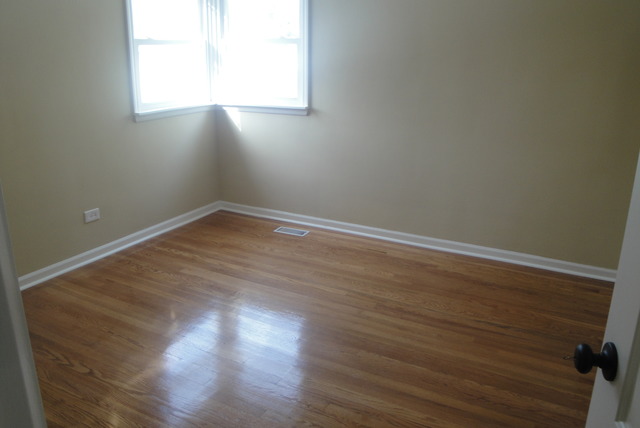 490 Deer Trail Road Chicago Heights, IL 60411 - Photo 8 of 15 Gallery Image 8