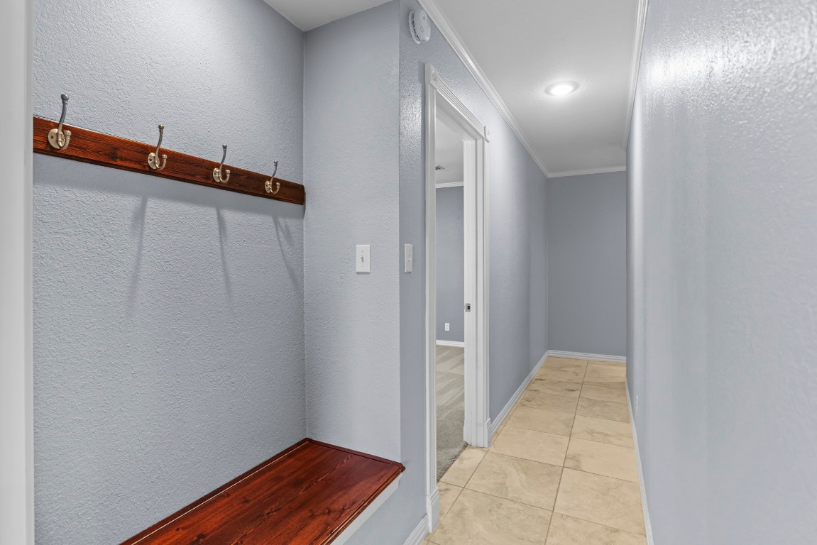 3745 Canyon Heights Road Belton, TX 76513 - Photo 21 of 29 a view of hallway with stairs