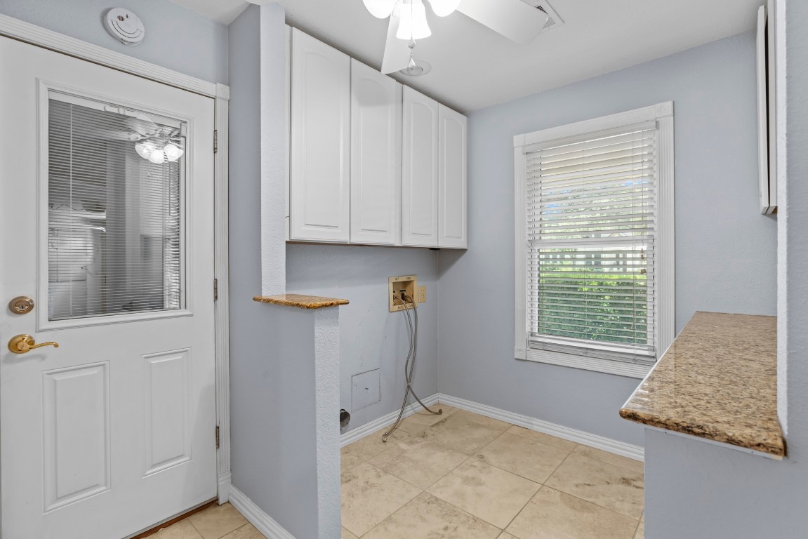 3745 Canyon Heights Road Belton, TX 76513 - Photo 25 of 29 a view of an entryway with chandelier