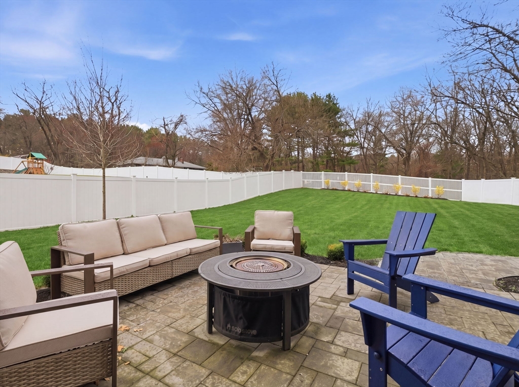 121 Greenwood Road Andover, MA 01810 - Photo 39 of 40 Gallery Image 39