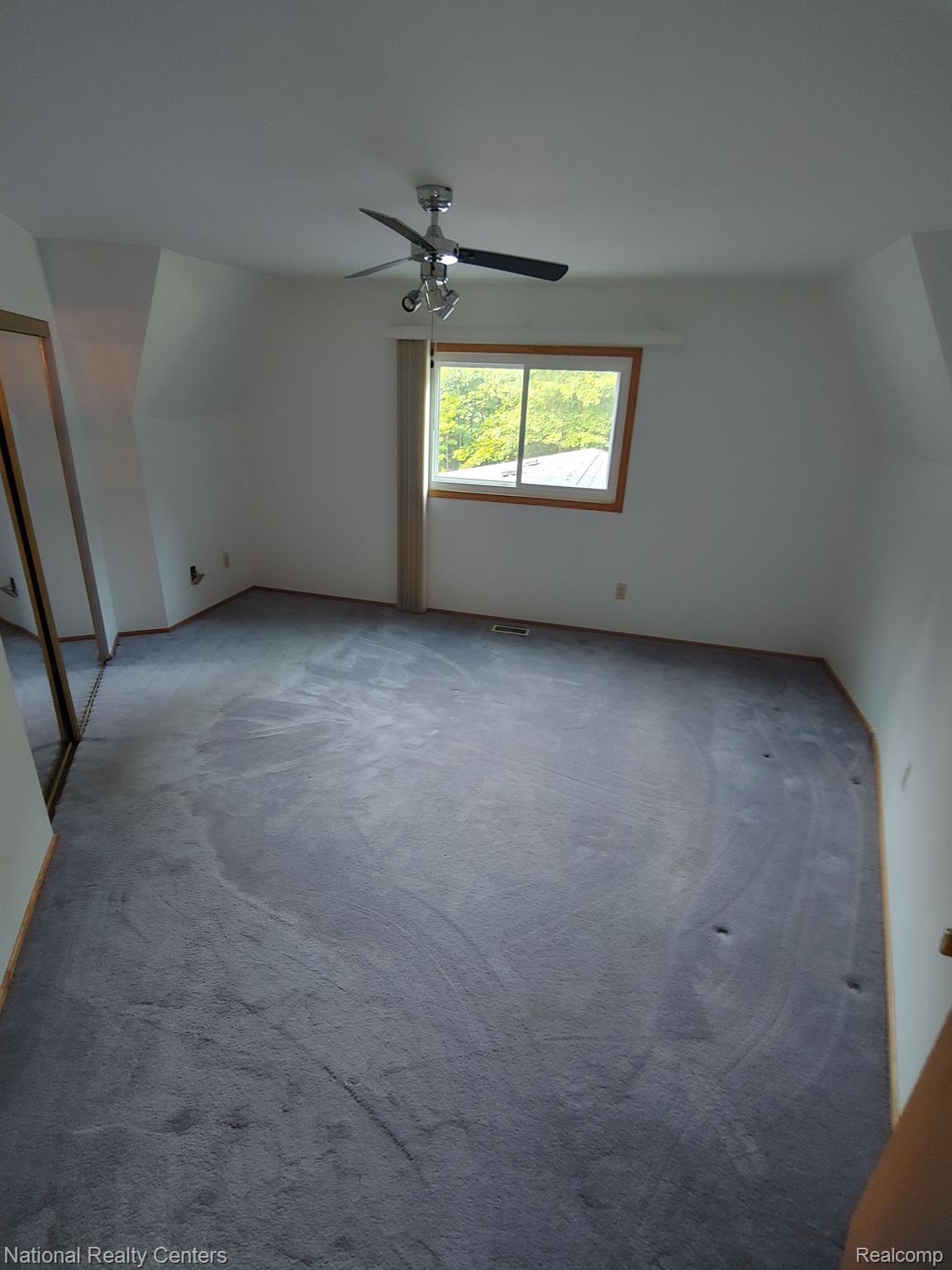 4980 Hegel Road Goodrich, MI 48438 - Photo 18 of 33 Master Bedroom