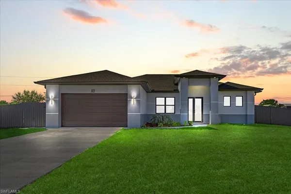 $469,900 | 122 Northeast 11th Terrace, Cape Coral, FL 33909